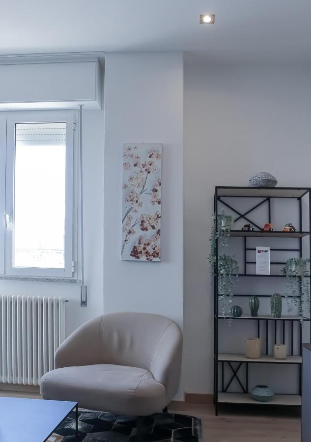 Bmp Apartment Atmosphere 2 Centrale, Vista Mare, Parcheggio Riccione Buitenkant foto